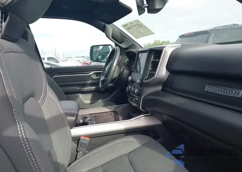 2021 Ram 1500 Big Horn 4X4 5'7 Box from USA, damaged, VIN 1C6SRFFTXMN736236